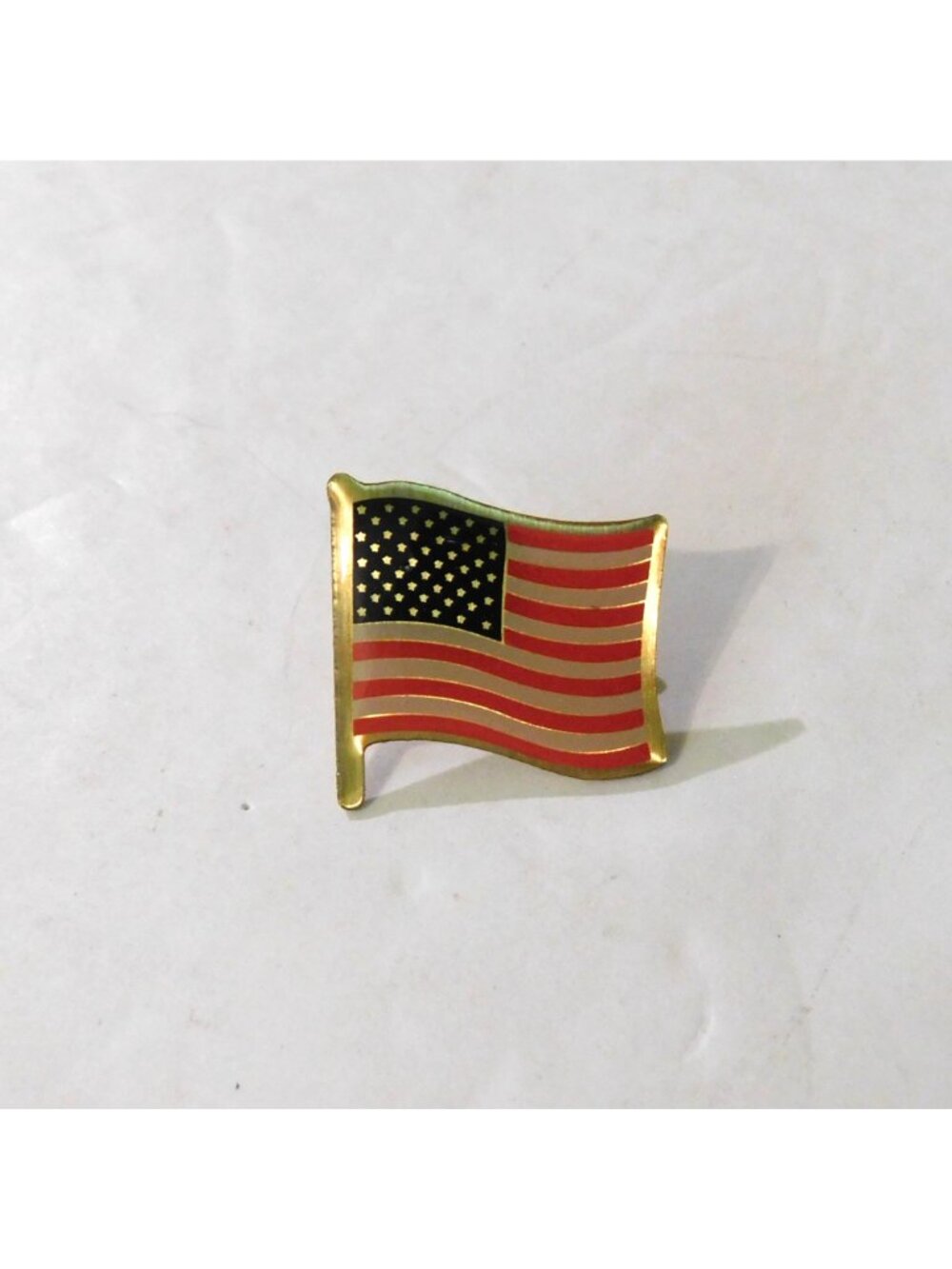 American Flag Lapel Pins Set Of 2 Gold Tone Red White Blue Stars 1 Inch